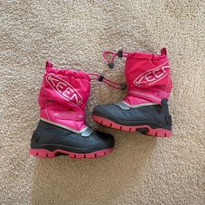 KEEN Kids snow Boots